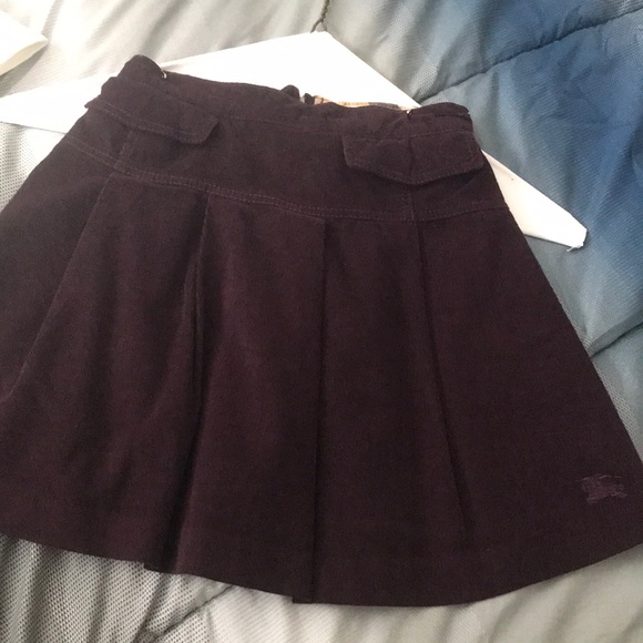 Girls Burberry outfit skirt 6y shirt 6y - Picture 3 of 4